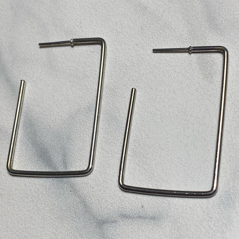 Rectangular‎ hoops